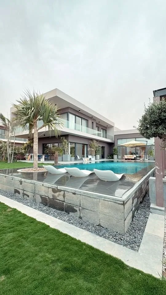 Villa, Swan Lake West (1 of 5)